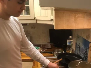 А жизнь продолжается!