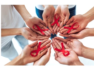 СПИД — бич рубежа XX-XXI веков.